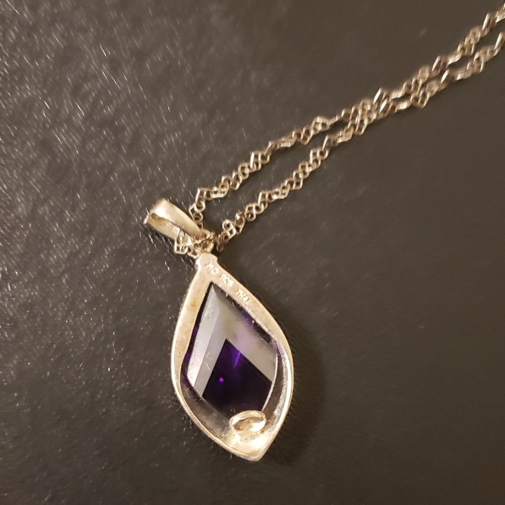 💜Necklace - Picture 3 of 4